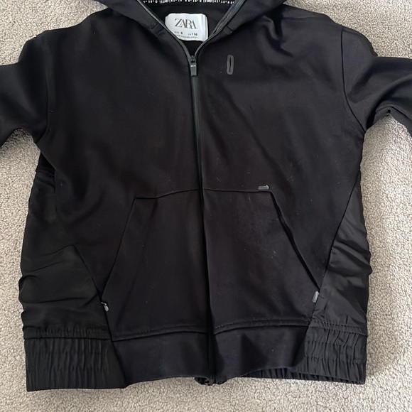 Zara boys zip up hoodie black size 6 - Picture 2 of 5